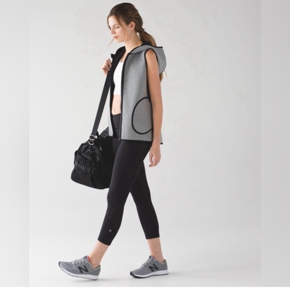 💥Insculpt Reversible Vest - Picture 4 of 7